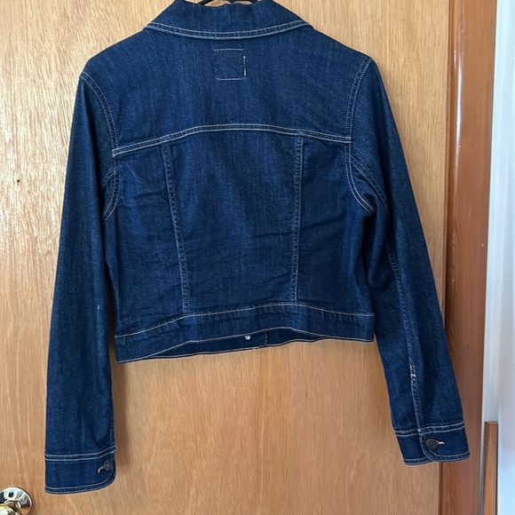 Old Navy Jean Jacket - EUC. Cropped style, very cute dark denim jacket. - Picture 3 of 9